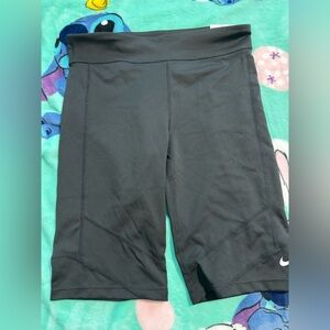 Girls Nike long spandex shorts nwt size xl
